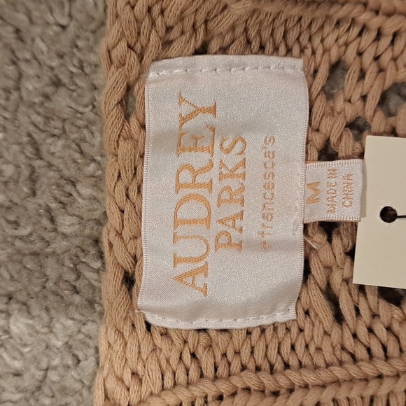 Audrey Park + Francesca's Tan Cropped Crocheted Keyhole Sweater - Picture 10 of 10